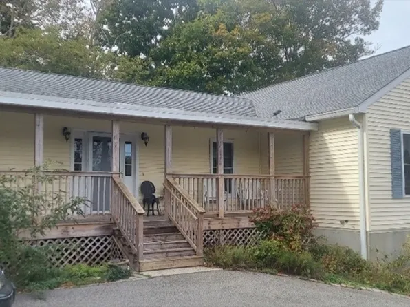 79 Manomet Point Rd, Plymouth, MA 02360