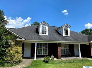 127 Aurora Dr, Huntsville, AL 35811