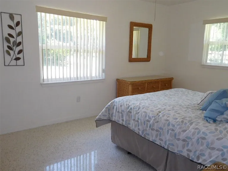3515 S Fitch Ave — Photo 17