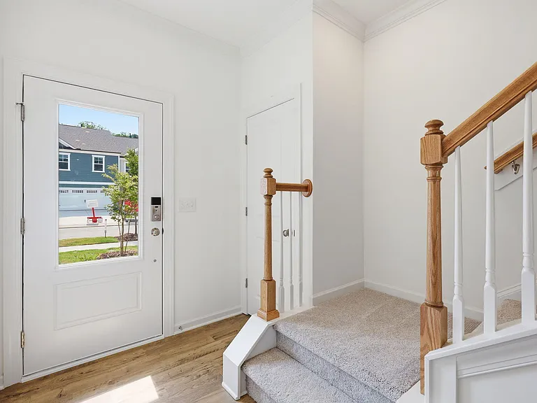 318 Sweetbay Tree Dr — Photo 5