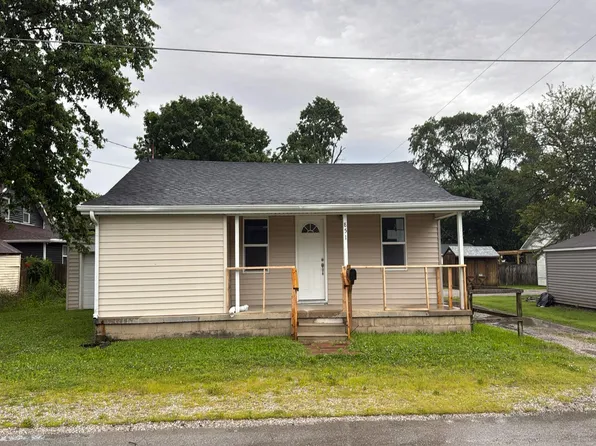 851 Rowe St, Frankfort, IN 46041