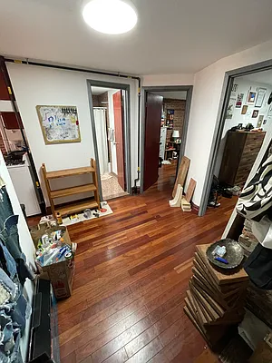 Rented by Bond New York | media 10