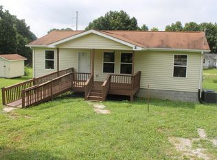 533 Pea Ridge Rd, Sunbright, TN 37872