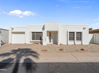 1018 E Michelle Dr, Phoenix, AZ 85022