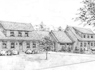 7 Upland Rd, Newburyport, MA 01950