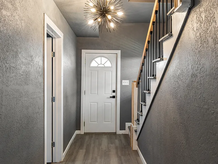 1320 W Frisco St — Photo 18