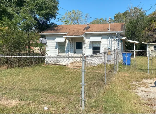 310 Patterson Dr, Grand Saline, TX 75140
