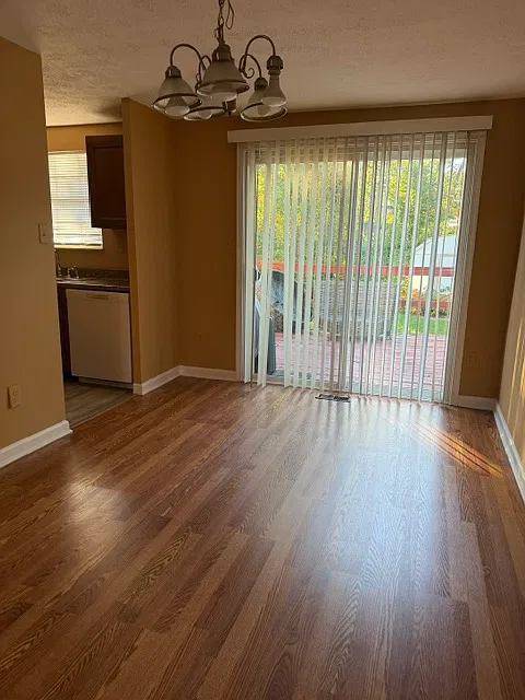 3 bed, 2.5 bath, 1580 sqft, $2,650 — Photo 4