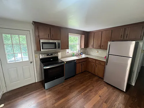 3 Beacon St Photo 1