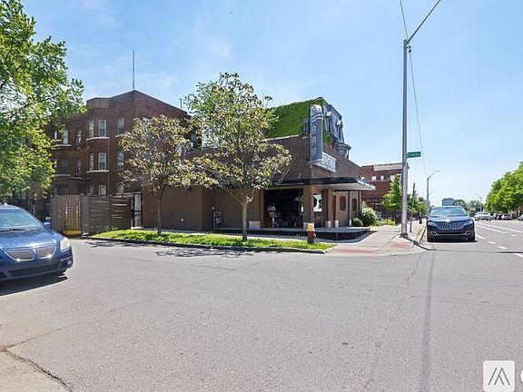 3rd image of 487 Prentis St #304