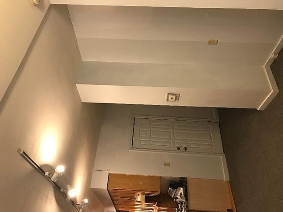 2nd image of 9214 S Blackstone Ave