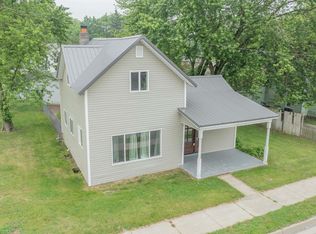 208 N Heaton St, Knox, IN 46534