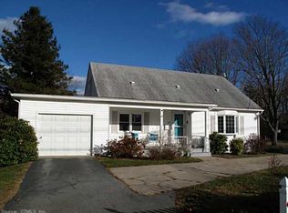 123 Pennsylvania Ave, Niantic, CT 06357