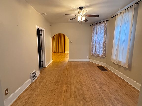 Dining room facing front entrance