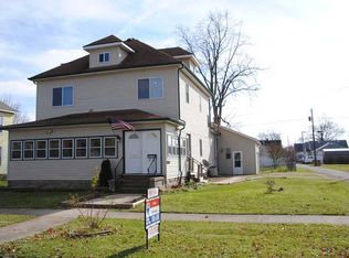 325 E 9th St, Rushville, IN
