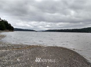701 Griffiths Point Rd, Nordland, WA 98358