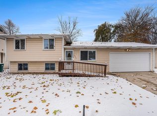 2982 Princeton Dr, Mishawaka, IN 46544