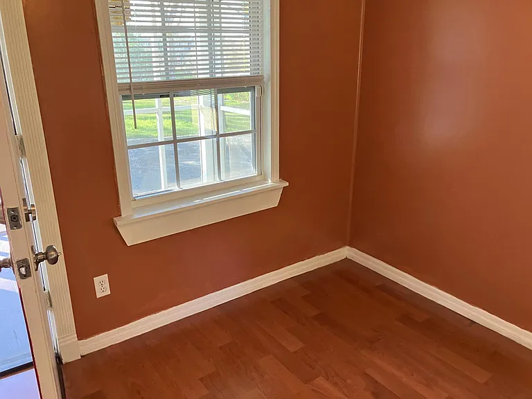 1217 Cleveland St — Photo 5