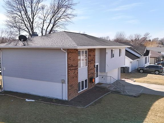 3rd image of 1807 Sheridan Dr