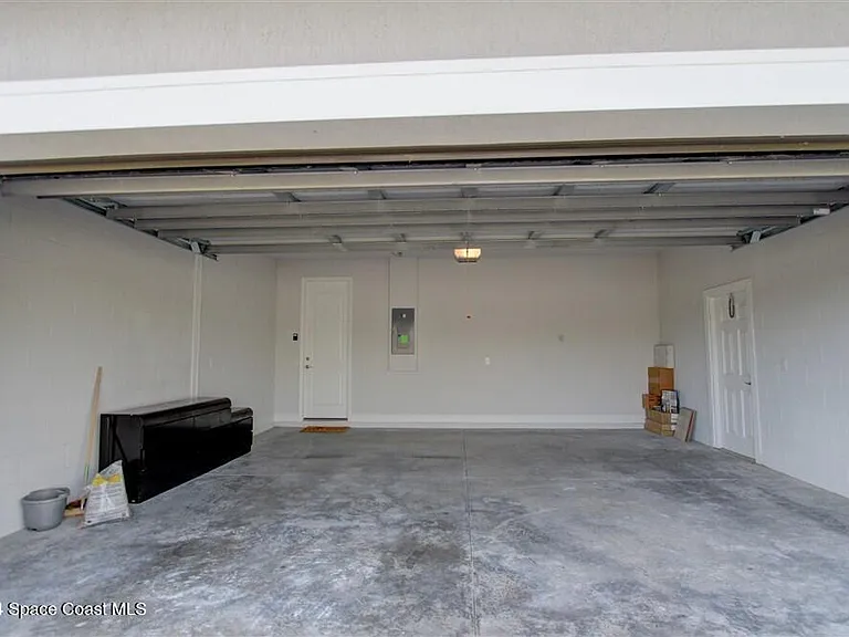 3267 Addison Dr — Photo 36