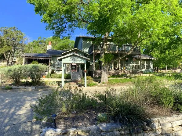 904 Tanglewood Ln N, Kerrville, TX 78028