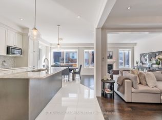 124 Mondial Cres, East Gwillimbury, ON L9N 0S2