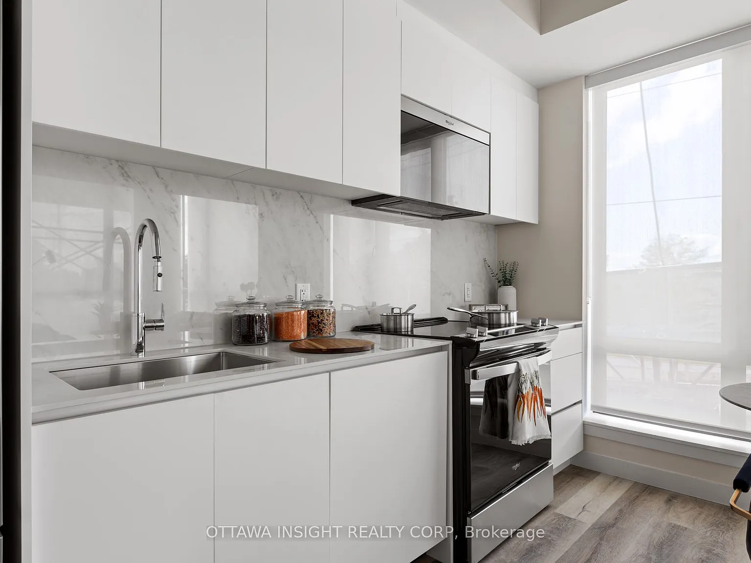3 bed, $2,950 — Photo 3