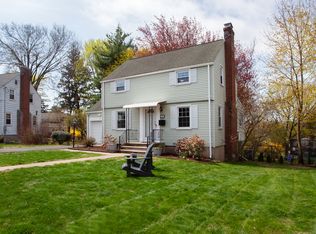 31 Gifford Rd, West Hartford, CT 06119
