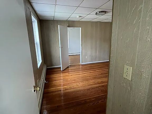 4th image of 17 Hubbard St #2-L