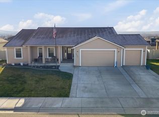 Chapel Hill, Pasco, WA 99301