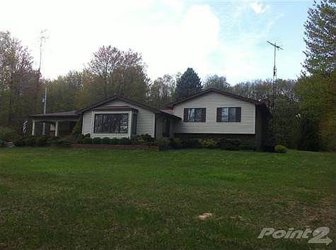 Sitting on a rise, this large family home is high and dry, no water concerns here!