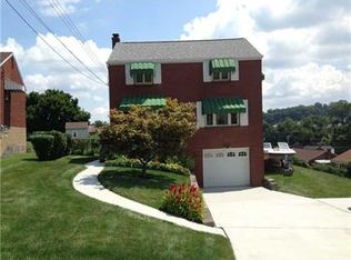 1371 Cascade Dr, Homestead, PA