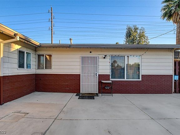 5th image of 3917 Acapulco Ave