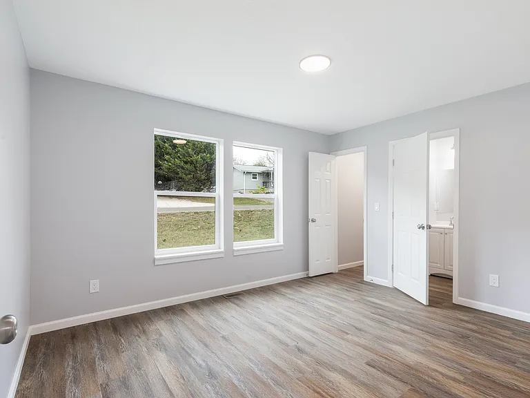6900 Seaver Dr #1 — Photo 10