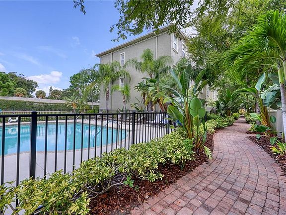 4th image of 10140 Bayou Grande Ave
