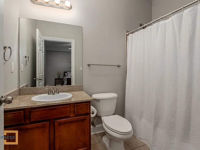 3218 Veterans Memorial Pkwy #3X3 — Photo 8