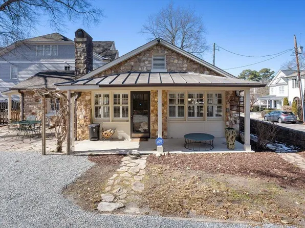 2609 Davis St, Raleigh, NC 27608