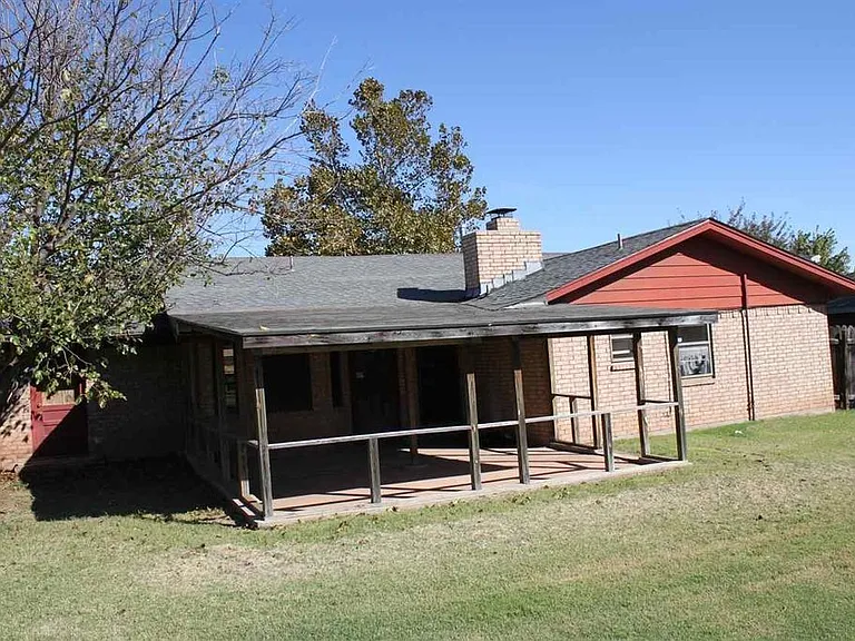 6906 SW Beta Ave — Photo 2