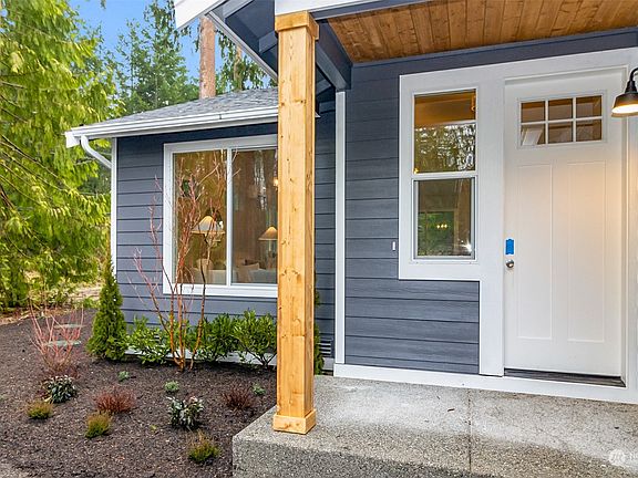4th image of 19119 92nd Avenue NW #B
