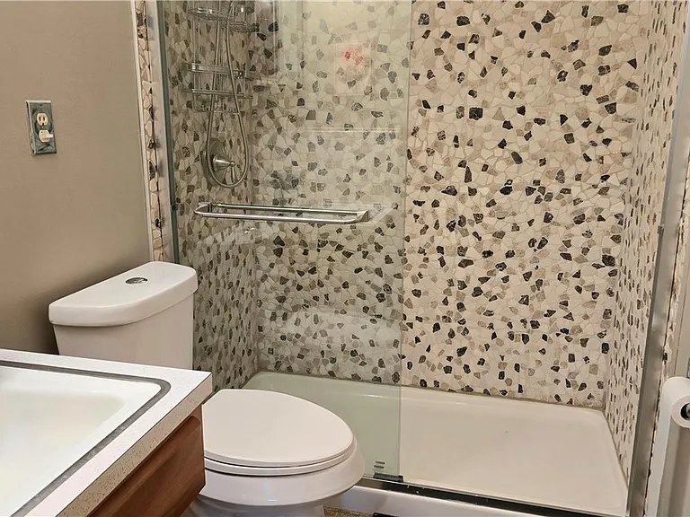 36 Jamaica Ln — Photo 8