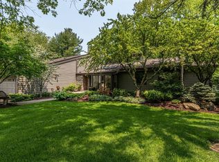 2244 Loch Highland Dr, Dexter, MI 48130