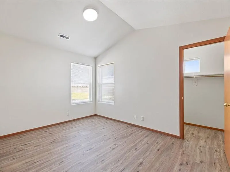 2 bed, 2.0 bath, 938 sqft, $1,450 — Photo 4