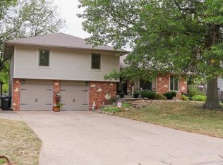 3414 SE Arbor Dr, Topeka, KS 66605