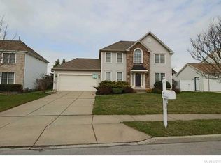 18 McCarthy Dr, Buffalo, NY 14211