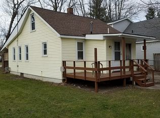 94 N Conklin Dr, Lake Orion, MI 48362