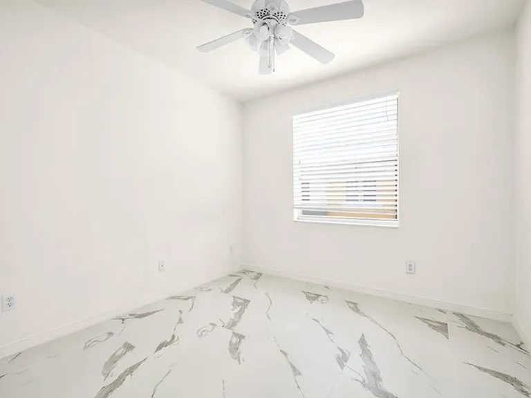 447 Corte Madera Ln #7 — Photo 9