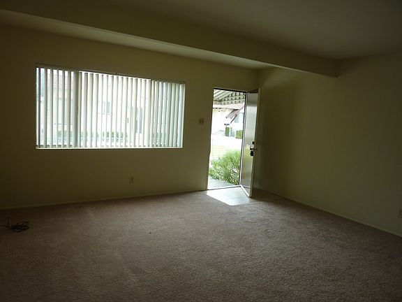 2nd image of 8819 Rose St