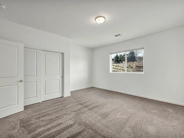 545 Gloria May Ln — Photo 33
