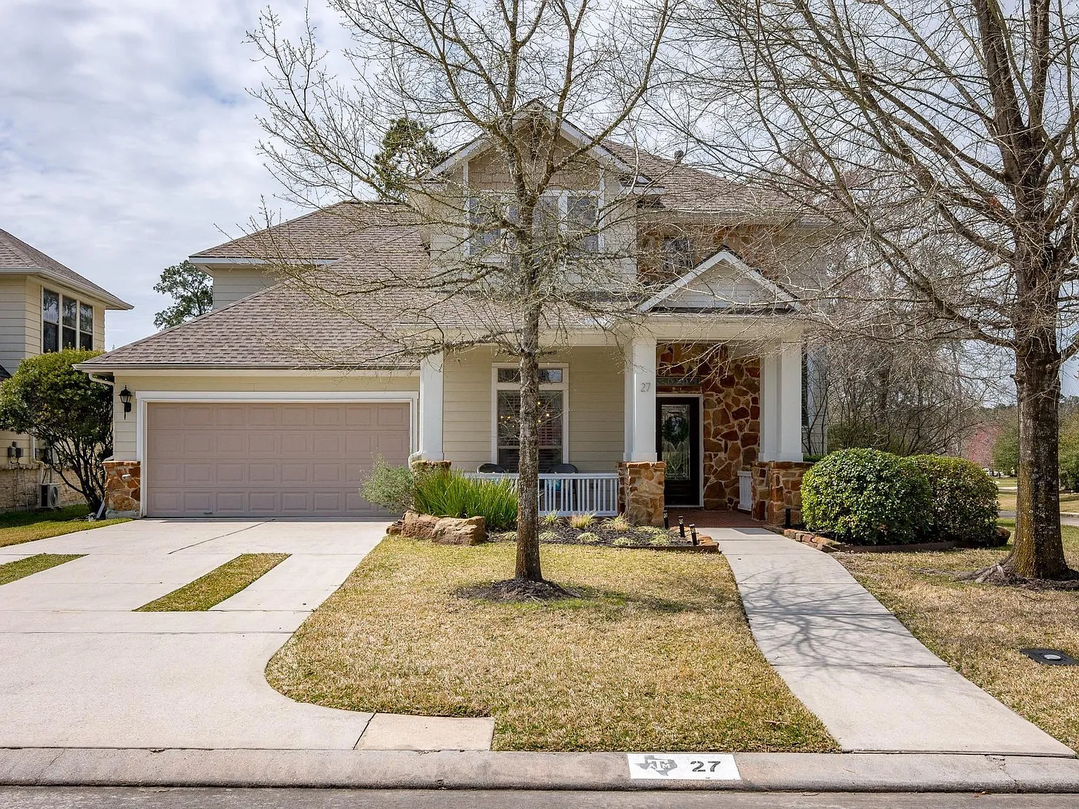 4 bed, 3.5 bath, 3238 sqft, $4,000 — Photo 1