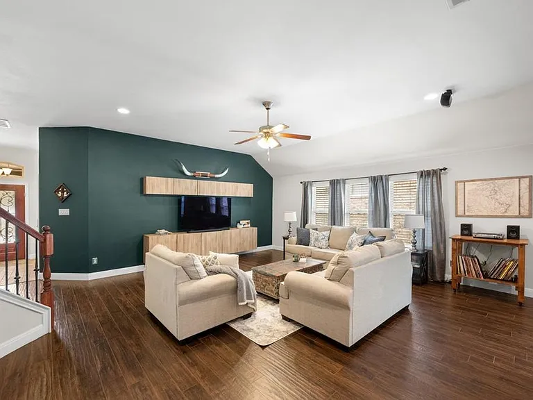 18404 Deleon Bayou Ln — Photo 3